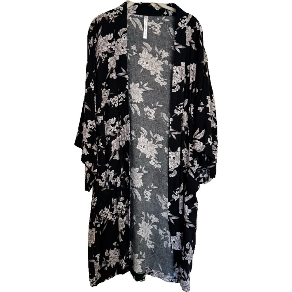 Spiritual Gangster Kimono Style Robe in Black Floral MAYA Cardigan Tie Front OS